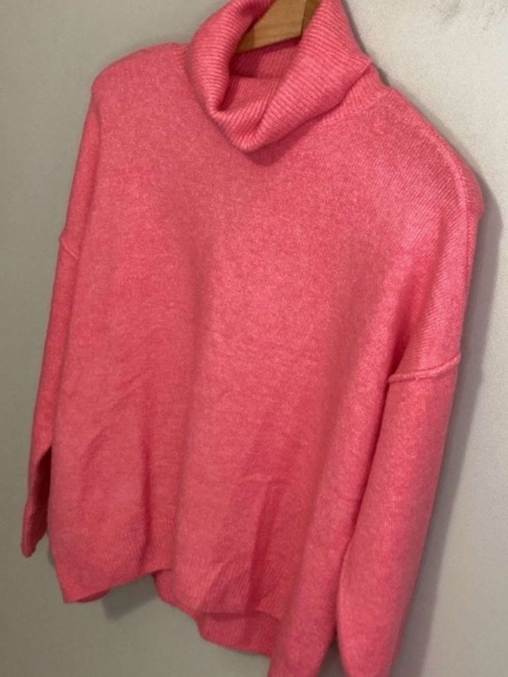 Vince Camuto Coral Pink Turtleneck Sweater, Women’s Size Small Super Soft - Picture 5 of 10